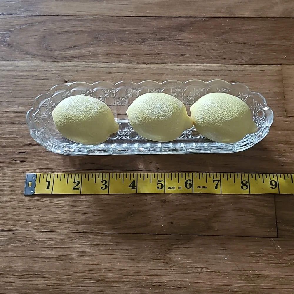 Avon Dish & Soaps Vintage Scalloped Crystal Soap Dish with 3 Lemon Soaps